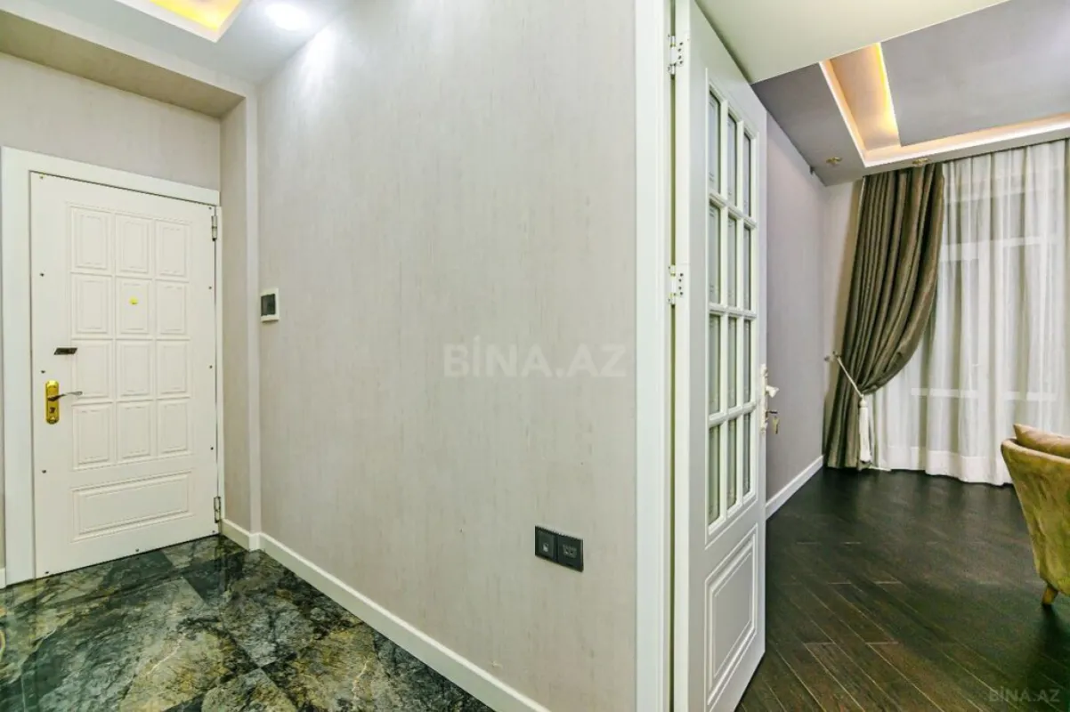 Kirayə verilir 2 otaqlı mənzil 75 m²