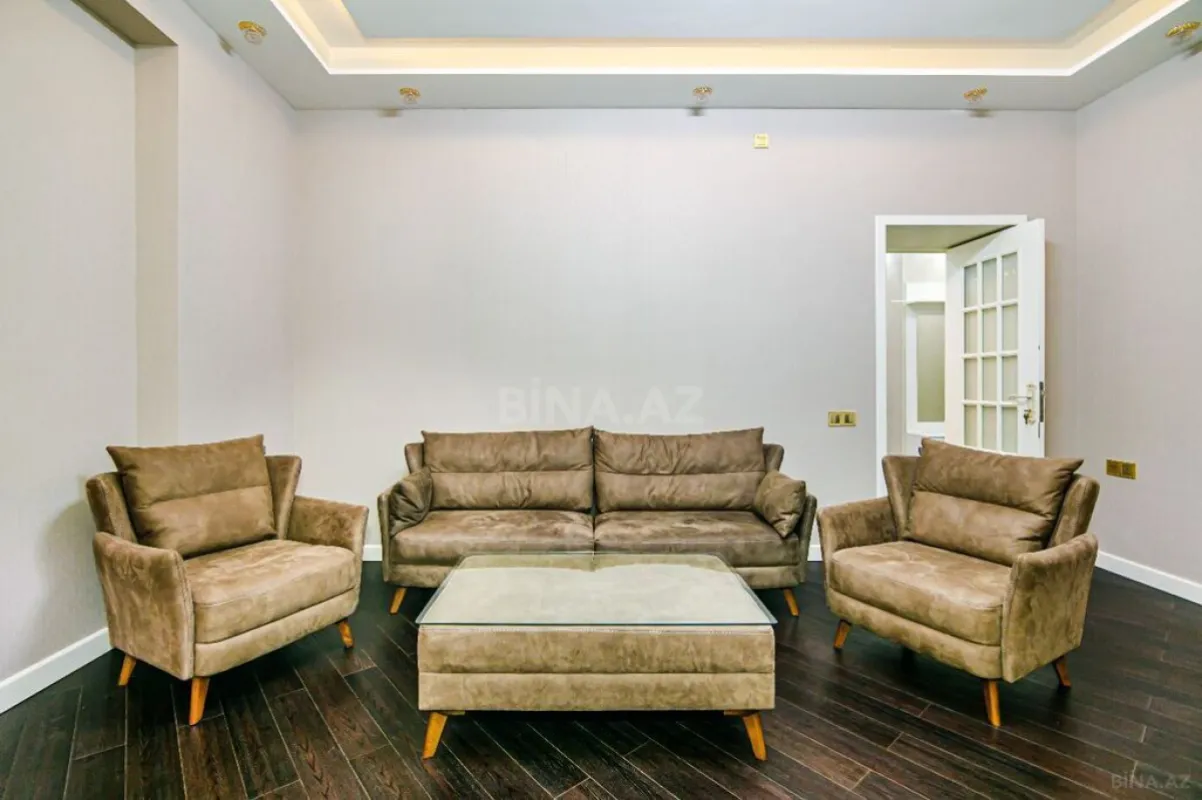 Kirayə verilir 2 otaqlı mənzil 75 m²