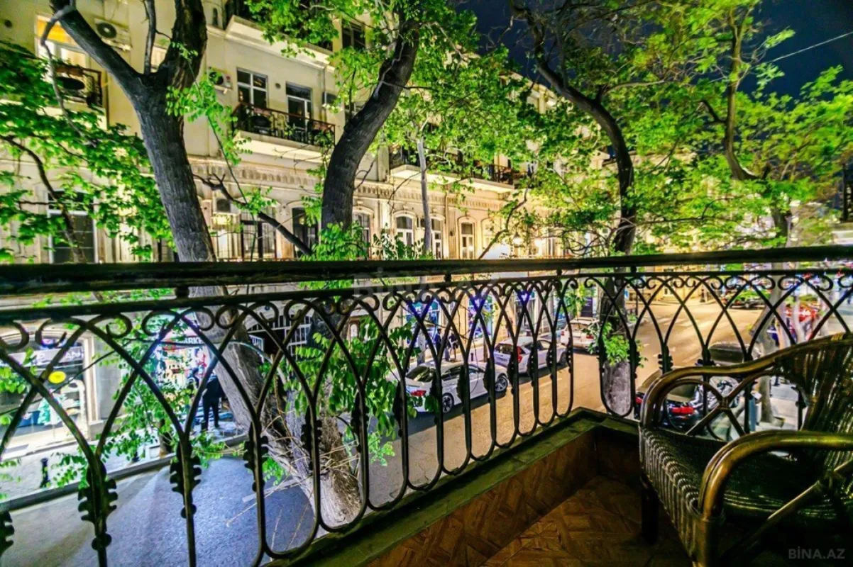 Kirayə verilir 3 otaqlı mənzil 120 m²