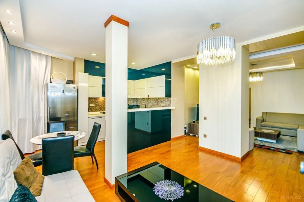 Kirayə verilir 3 otaqlı mənzil 120 m²