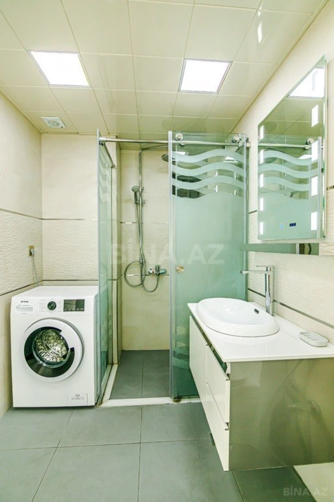 Kirayə verilir 3 otaqlı mənzil 120 m²