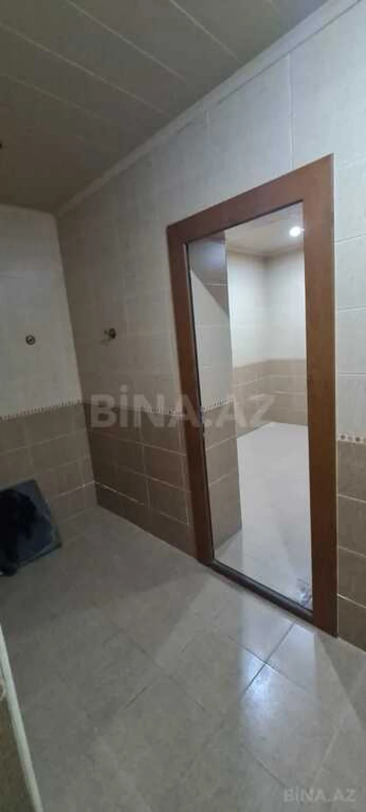 Satılır 6 otaqlı həyət evi 480 m²