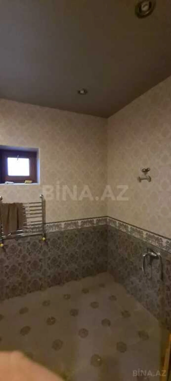 Satılır 6 otaqlı həyət evi 480 m²