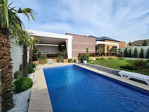 Kirayə verilir 4 otaqlı həyət evi 240 m²