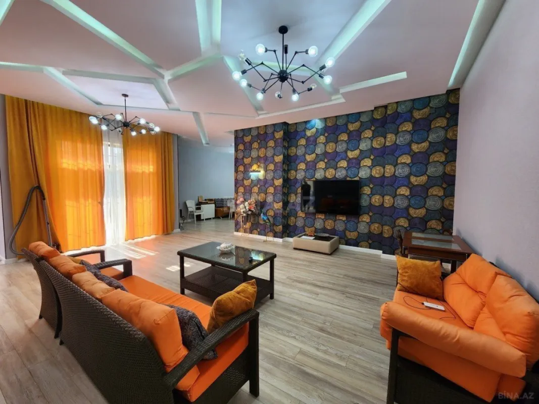Kirayə verilir 4 otaqlı həyət evi 240 m²