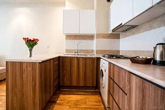 Kirayə verilir 2 otaqlı mənzil 55 m²