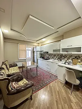 Satılır 2 otaqlı mənzil 82 m²