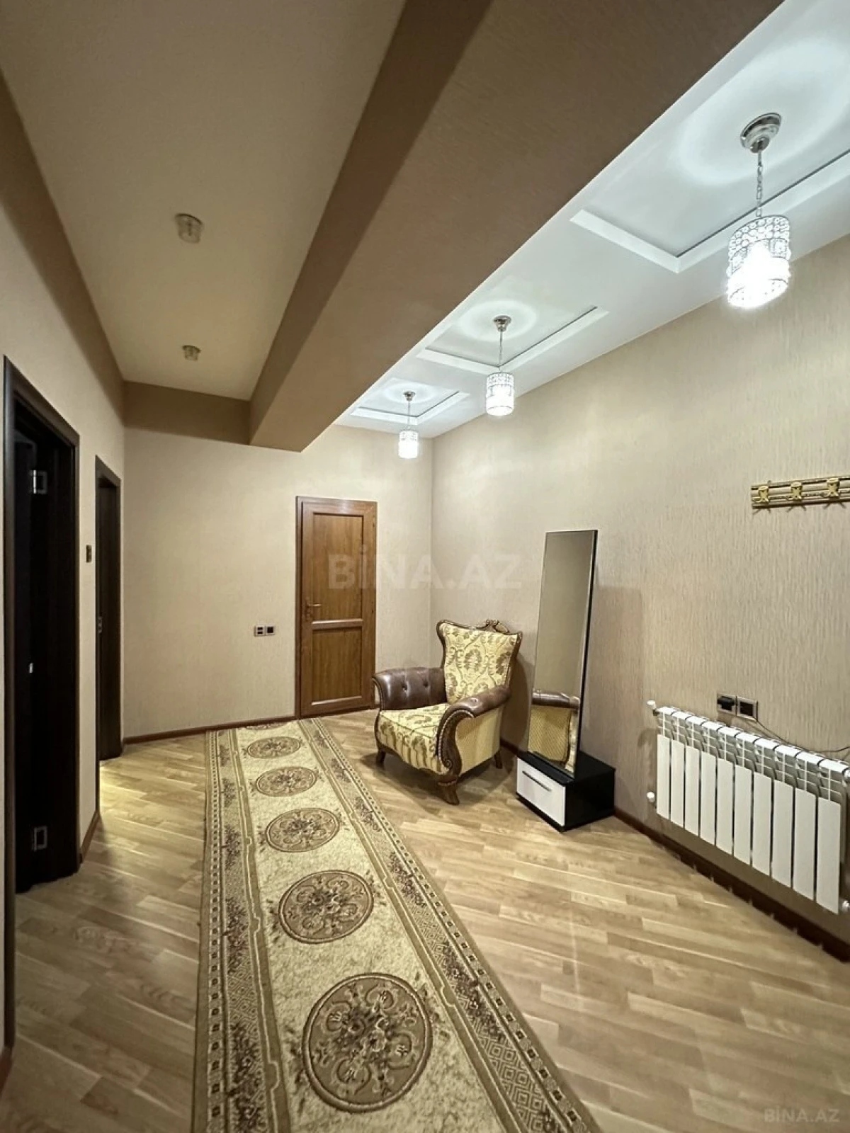 Satılır 2 otaqlı mənzil 82 m²