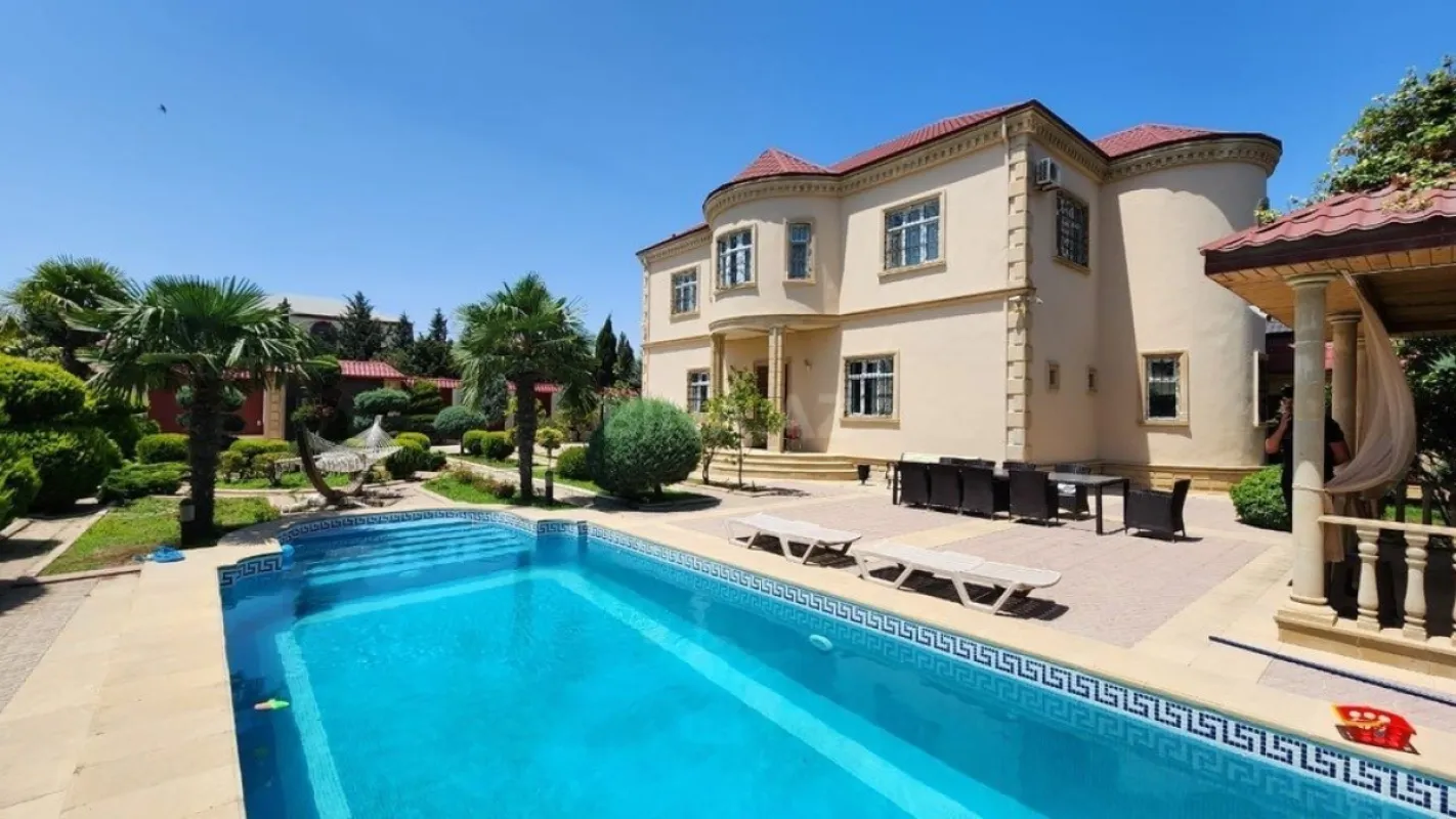 Kirayə verilir həyət evi 450 m²