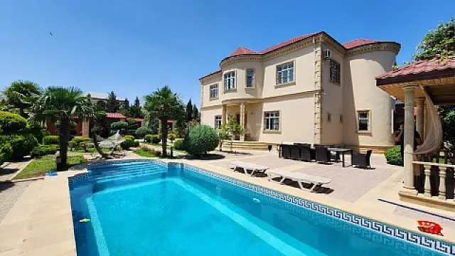 Kirayə verilir həyət evi 450 m²