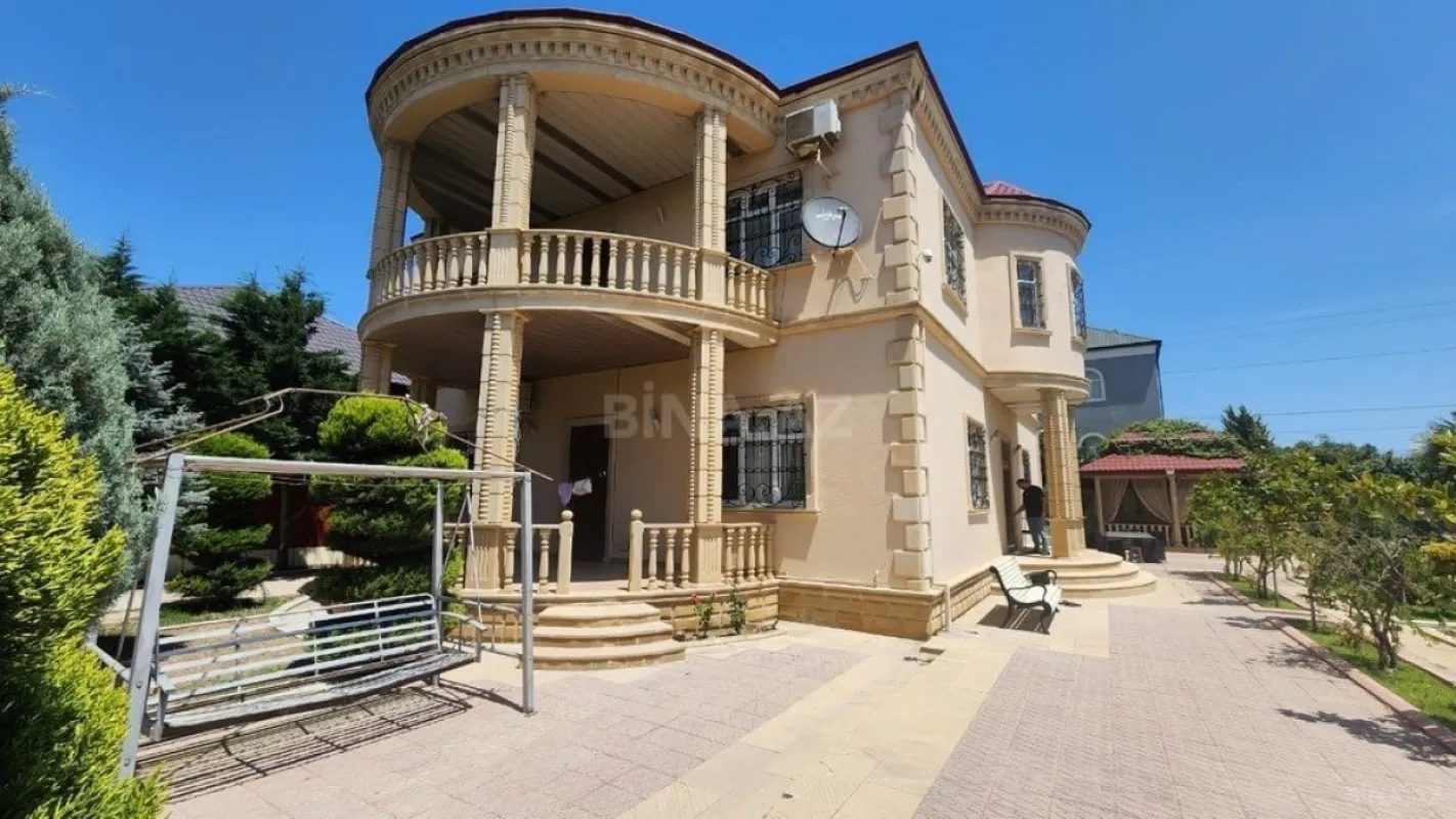 Kirayə verilir həyət evi 450 m²