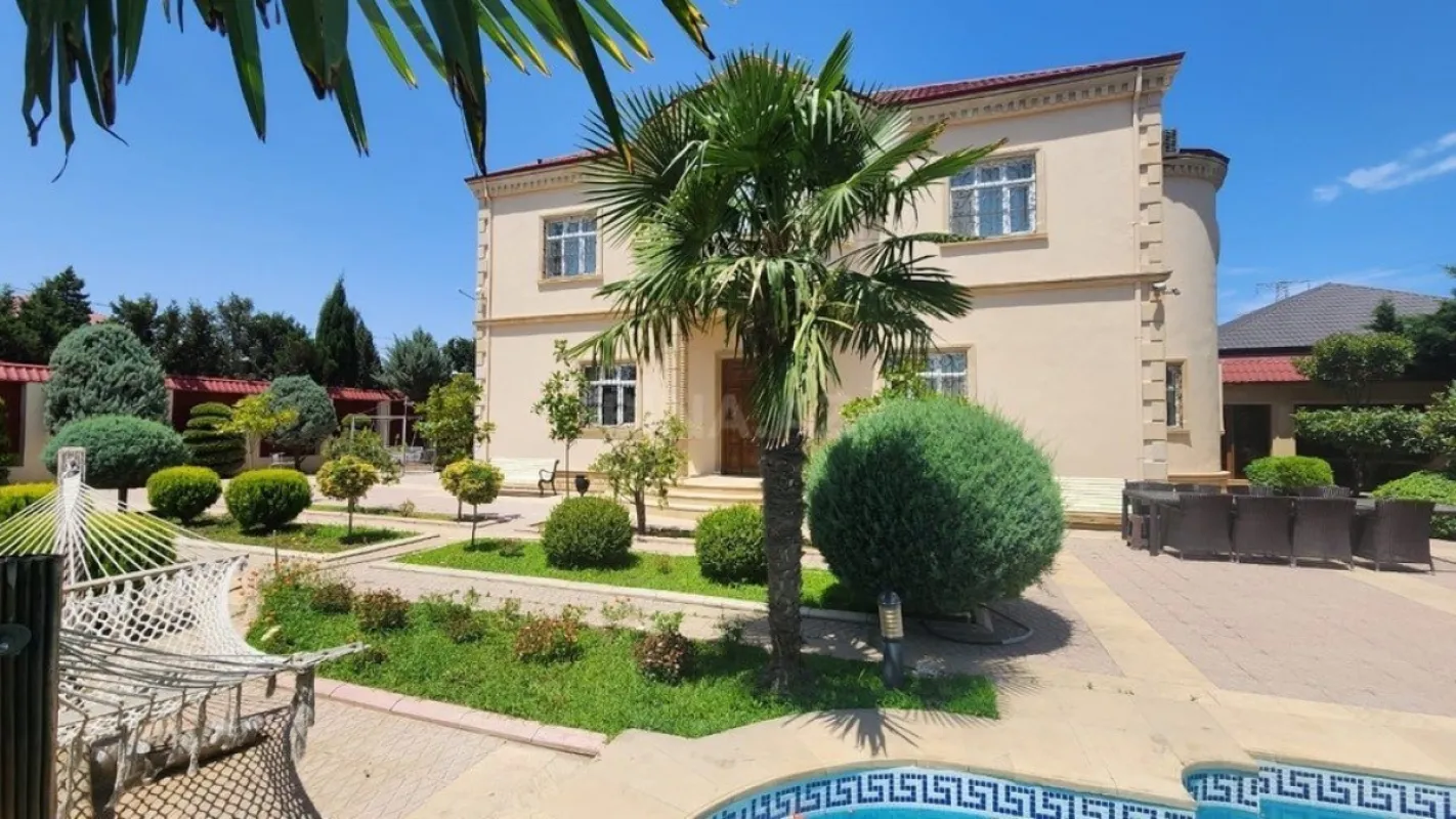 Kirayə verilir həyət evi 450 m²