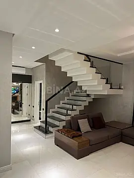 Kirayə verilir 5 otaqlı həyət evi 230 m²