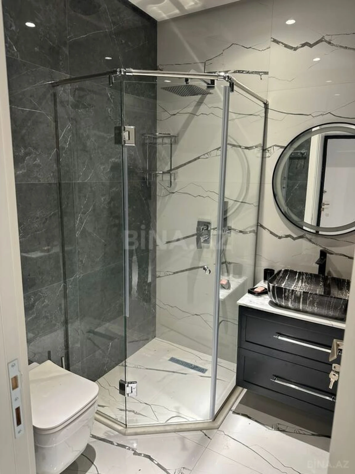 Kirayə verilir 5 otaqlı həyət evi 230 m²