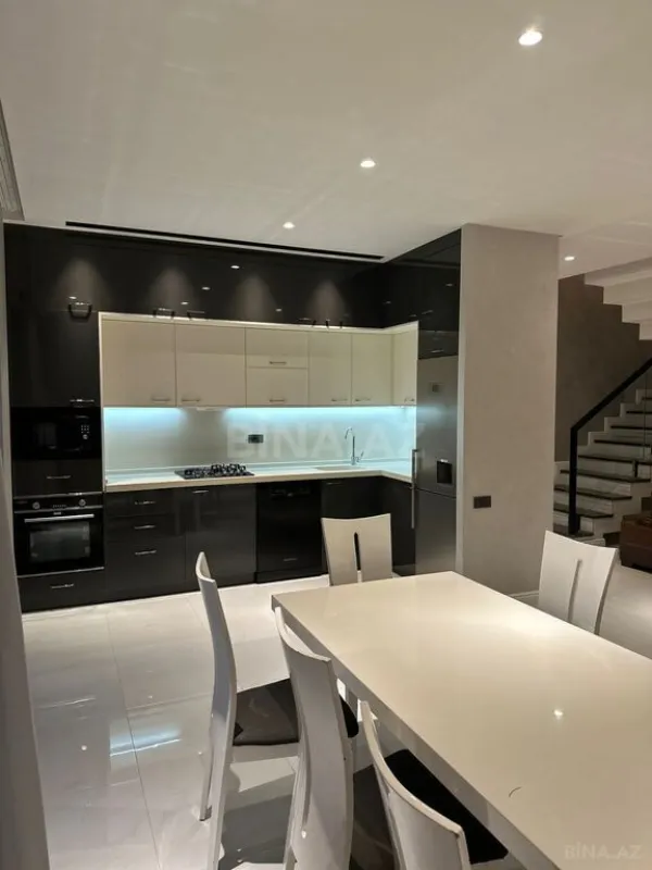 Kirayə verilir 5 otaqlı həyət evi 230 m²