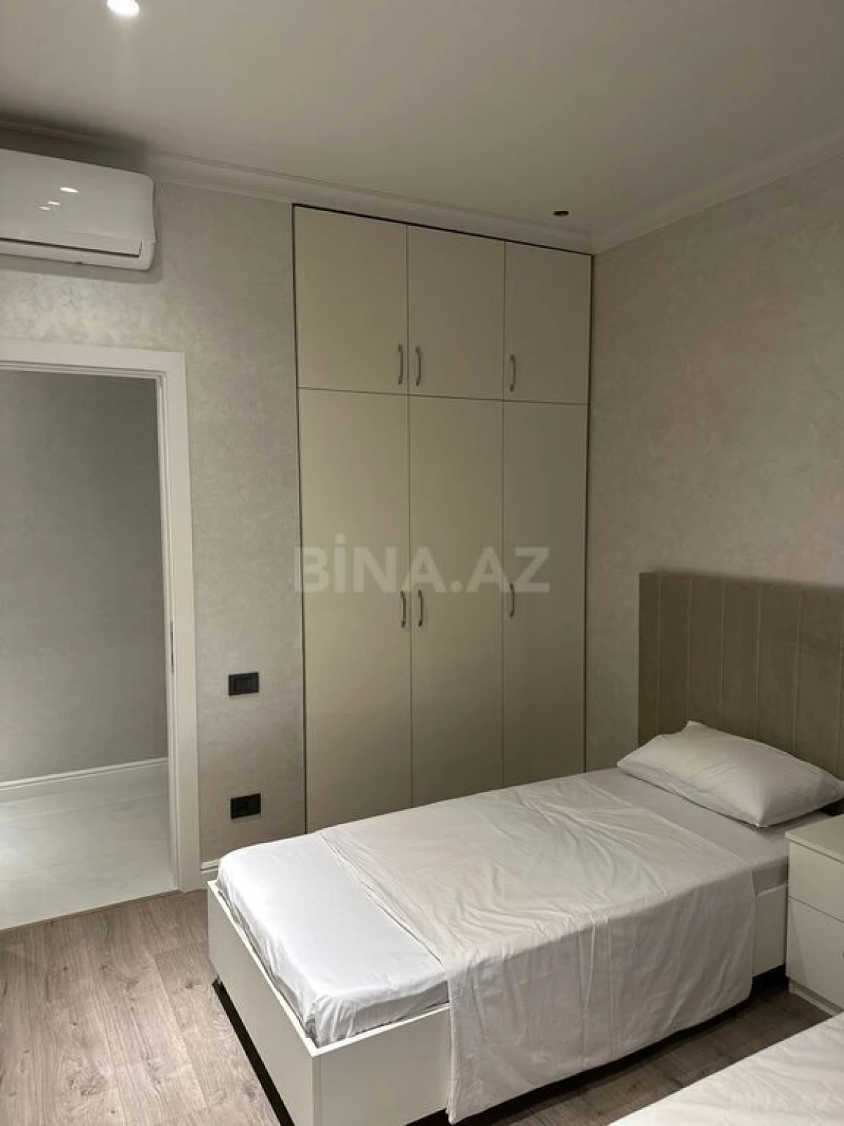 Kirayə verilir 5 otaqlı həyət evi 230 m²