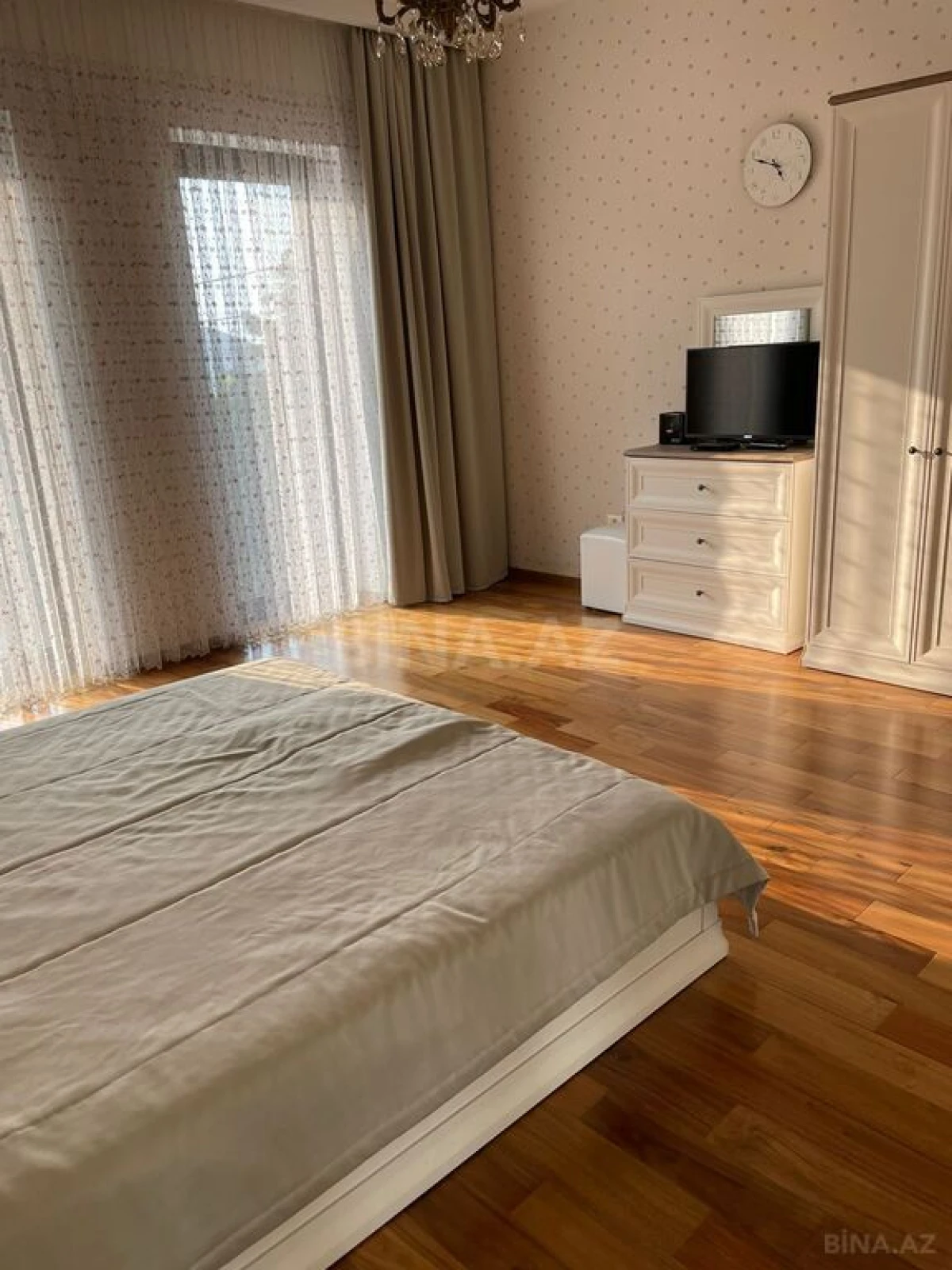 Kirayə verilir 5 otaqlı həyət evi 280 m²