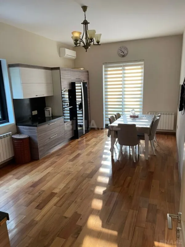 Kirayə verilir 5 otaqlı həyət evi 280 m²