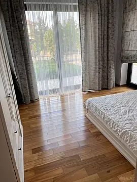 Kirayə verilir 5 otaqlı həyət evi 280 m²