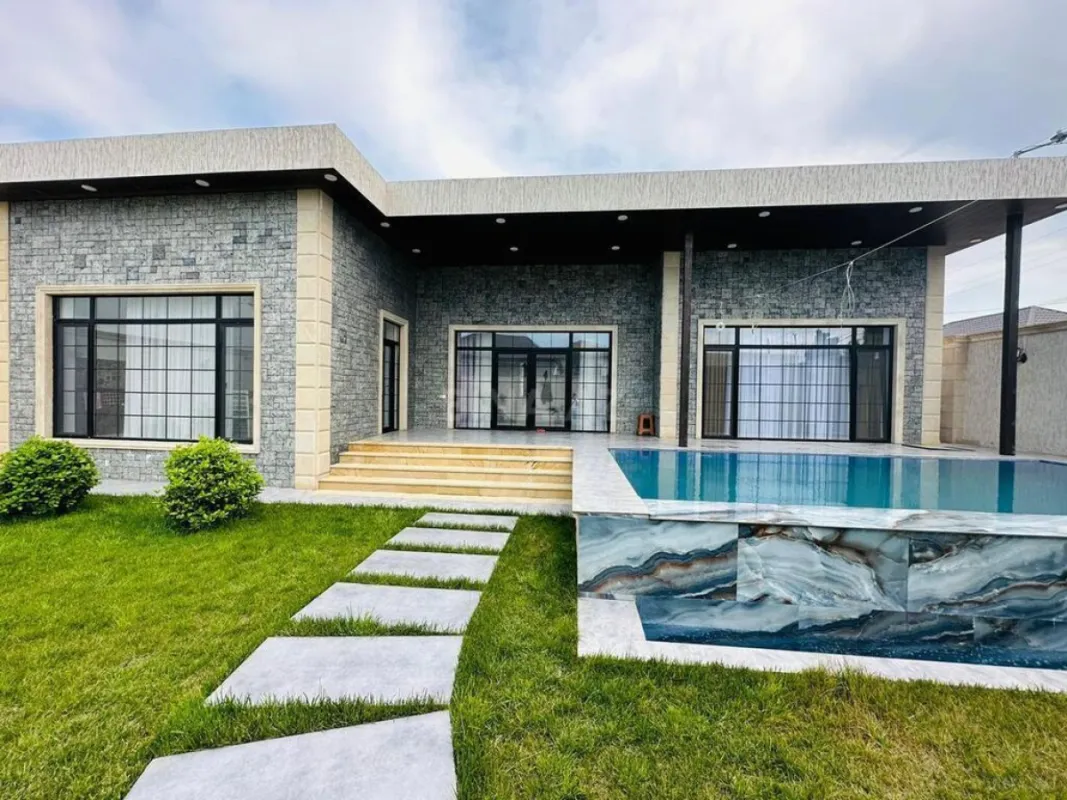 Kirayə verilir 4 otaqlı həyət evi 220 m²