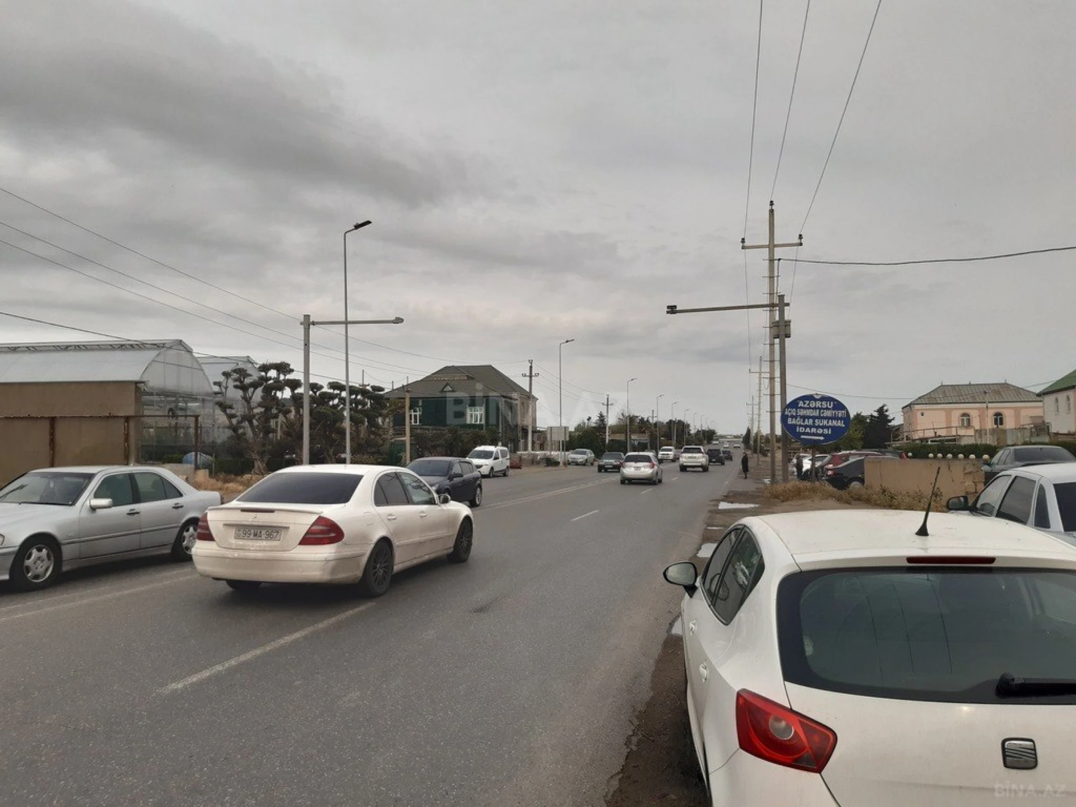 Satılır 8 otaqlı həyət evi 550 m²