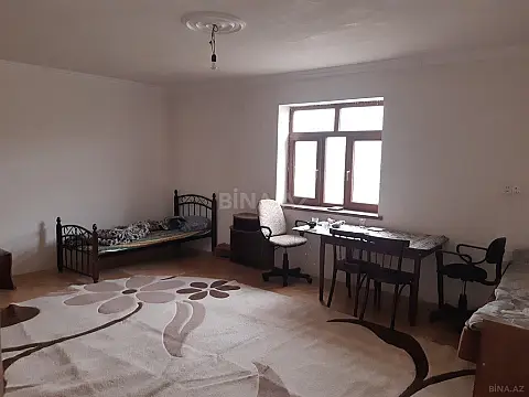 Satılır 8 otaqlı həyət evi 550 m²