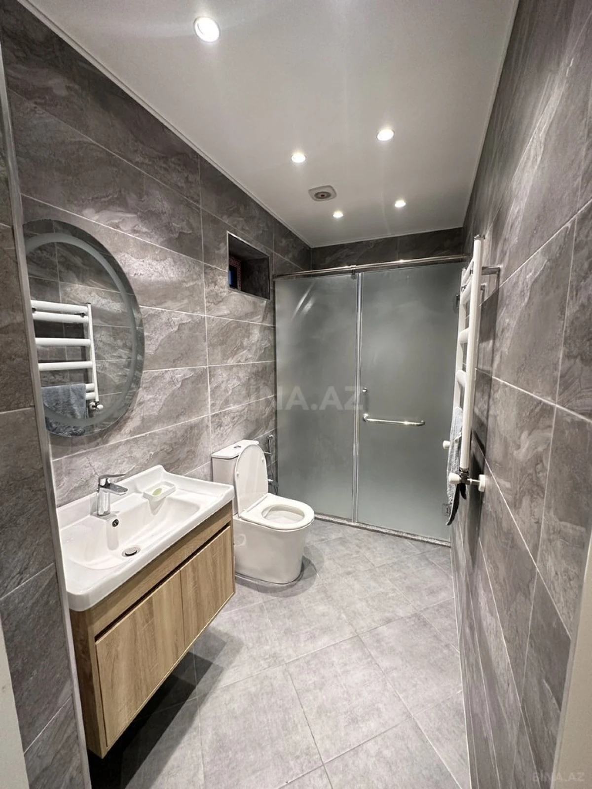 Kirayə verilir 4 otaqlı həyət evi 240 m²