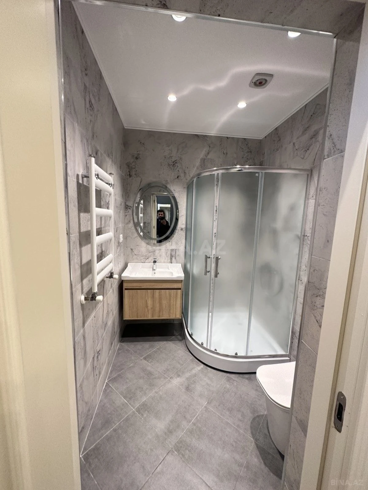 Kirayə verilir 4 otaqlı həyət evi 240 m²