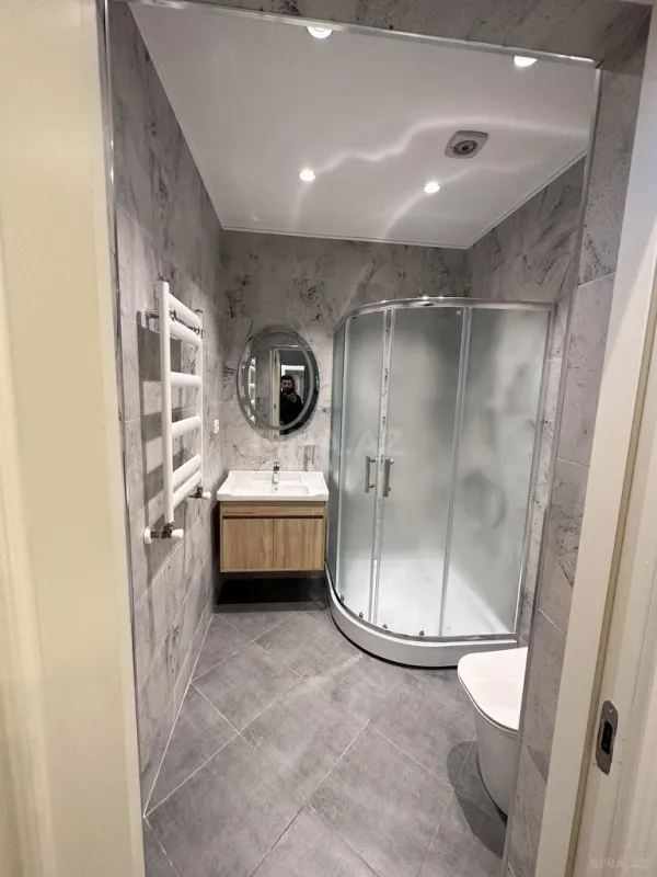 Kirayə verilir 4 otaqlı həyət evi 240 m²