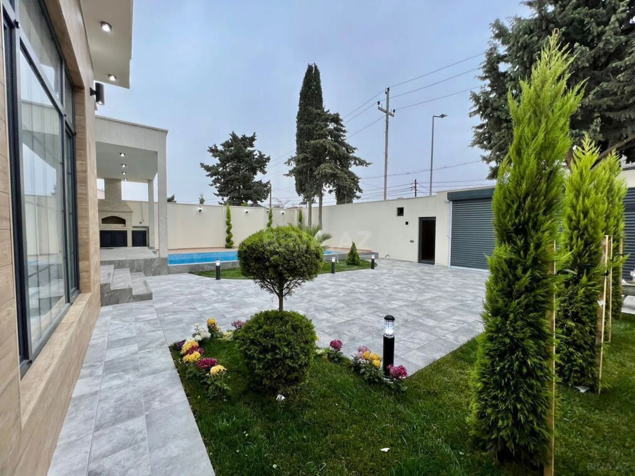Kirayə verilir 4 otaqlı həyət evi 240 m²