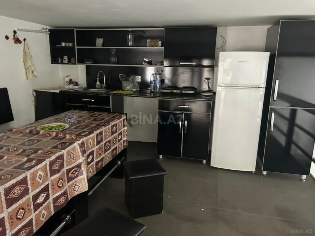 Satılır obyekt 570 m²