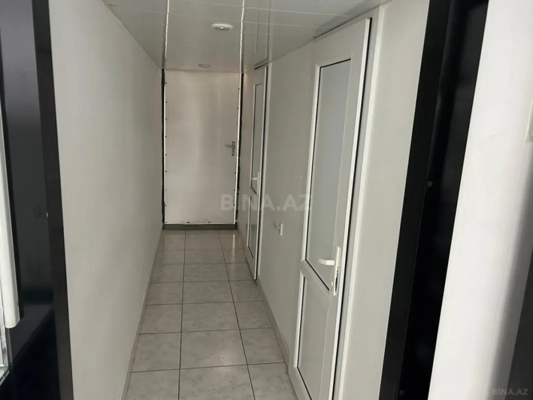 Satılır obyekt 570 m²