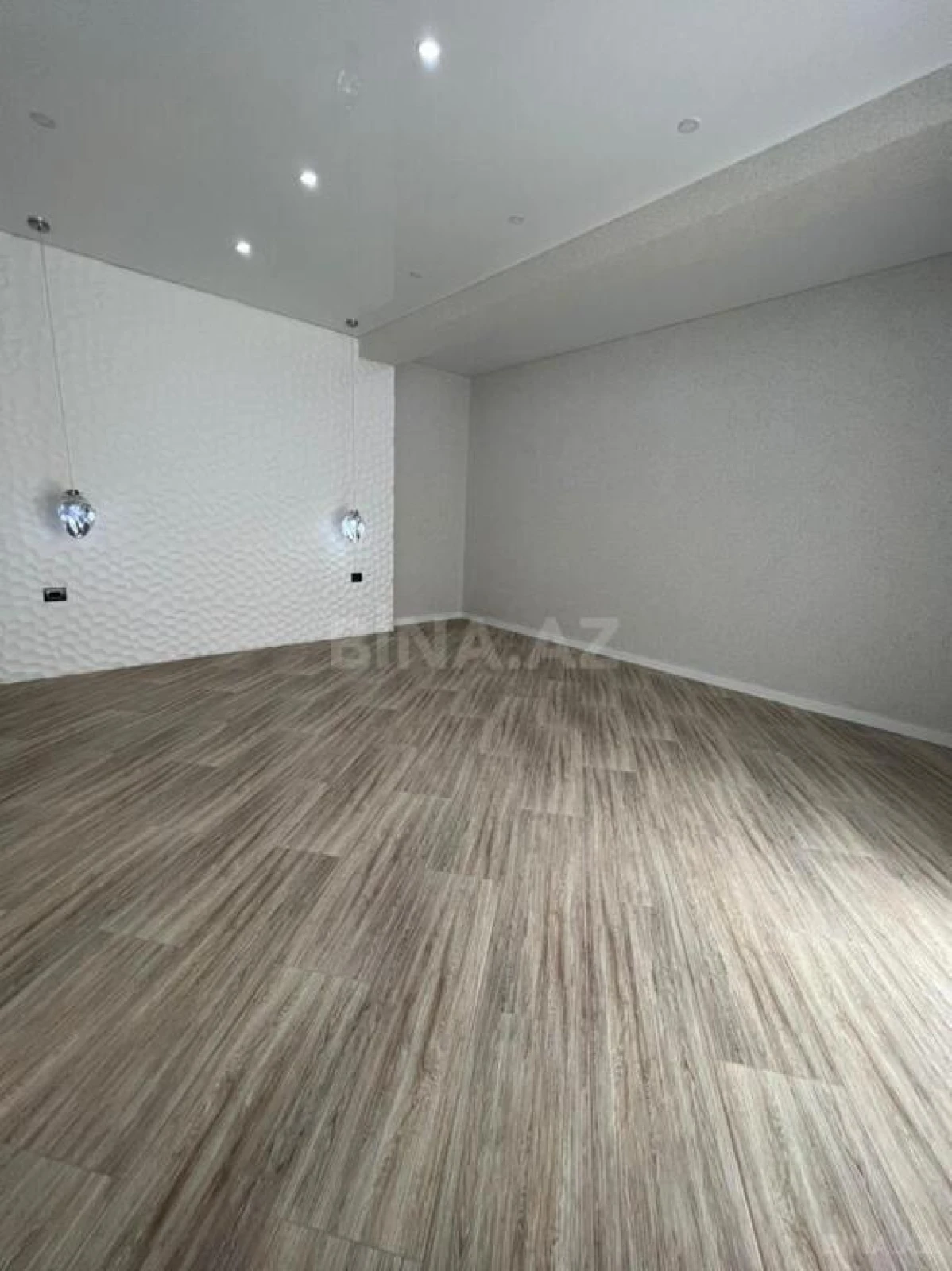 Satılır həyət evi 300 m²