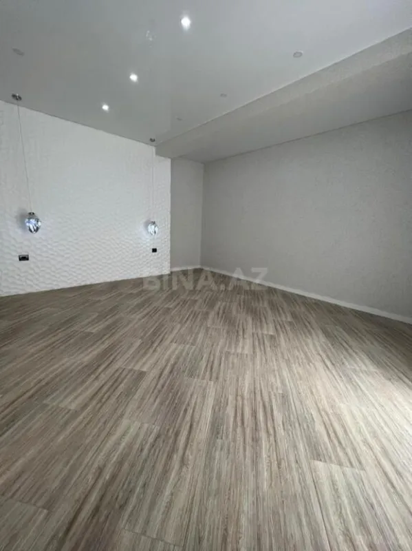 Satılır həyət evi 300 m²