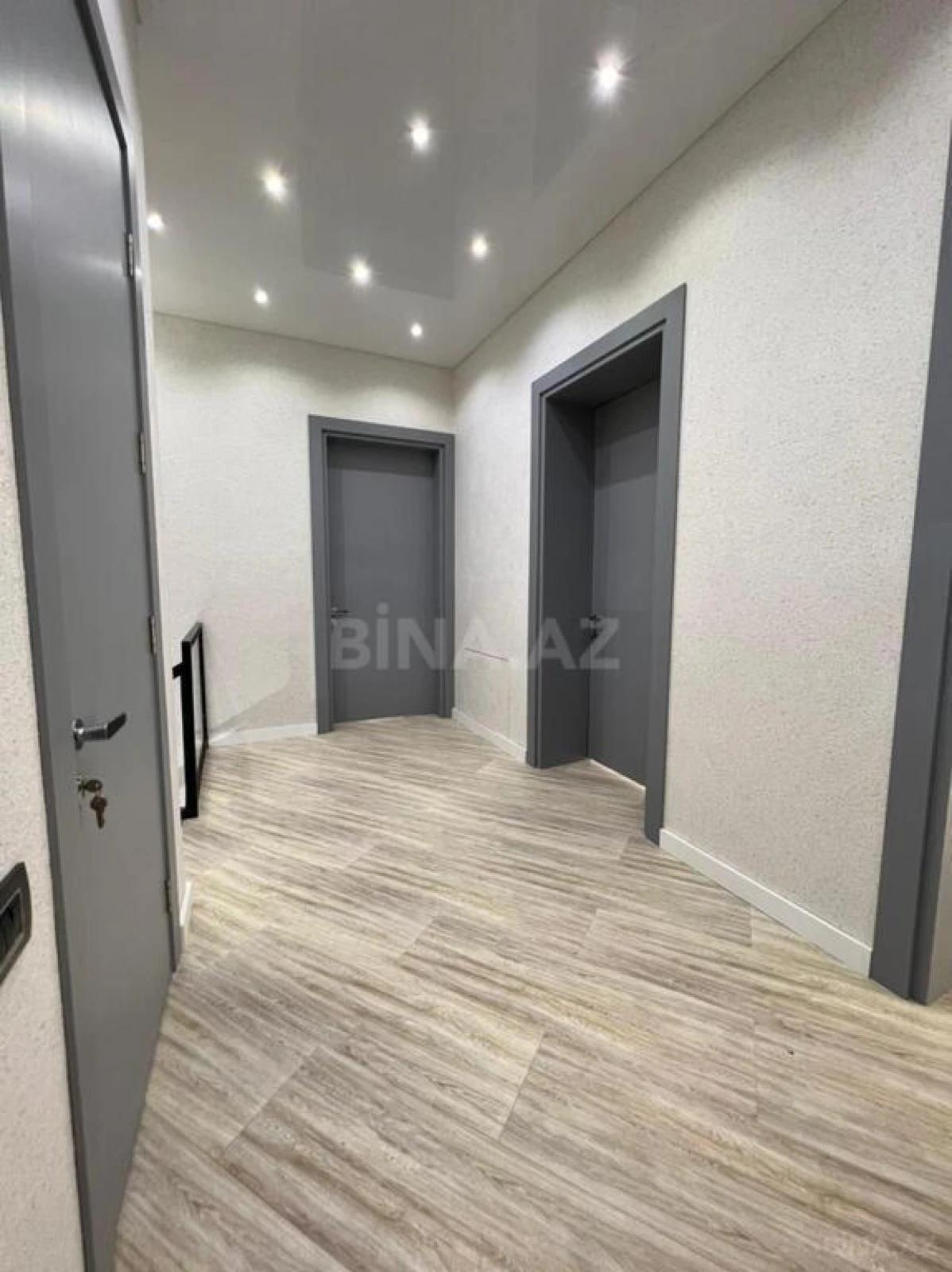 Satılır həyət evi 300 m²