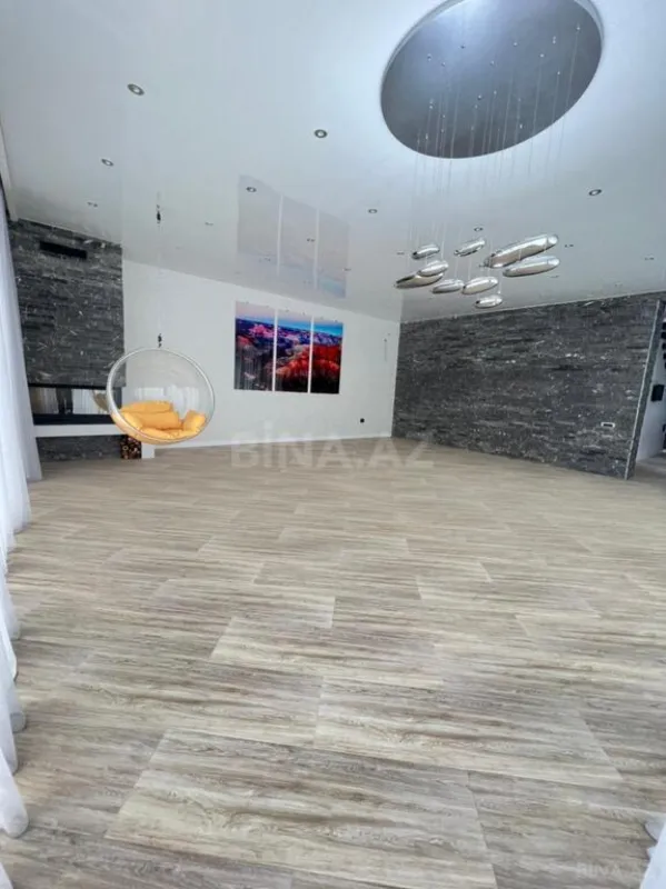 Satılır həyət evi 300 m²