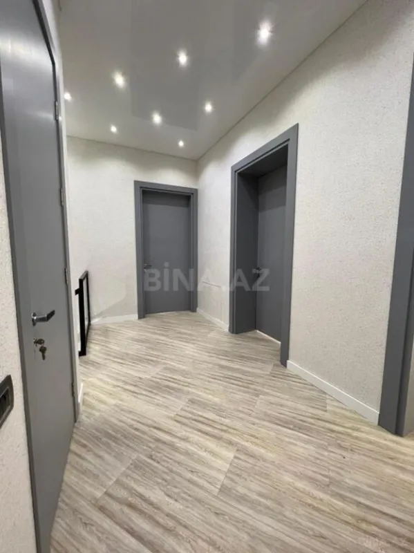 Satılır həyət evi 300 m²