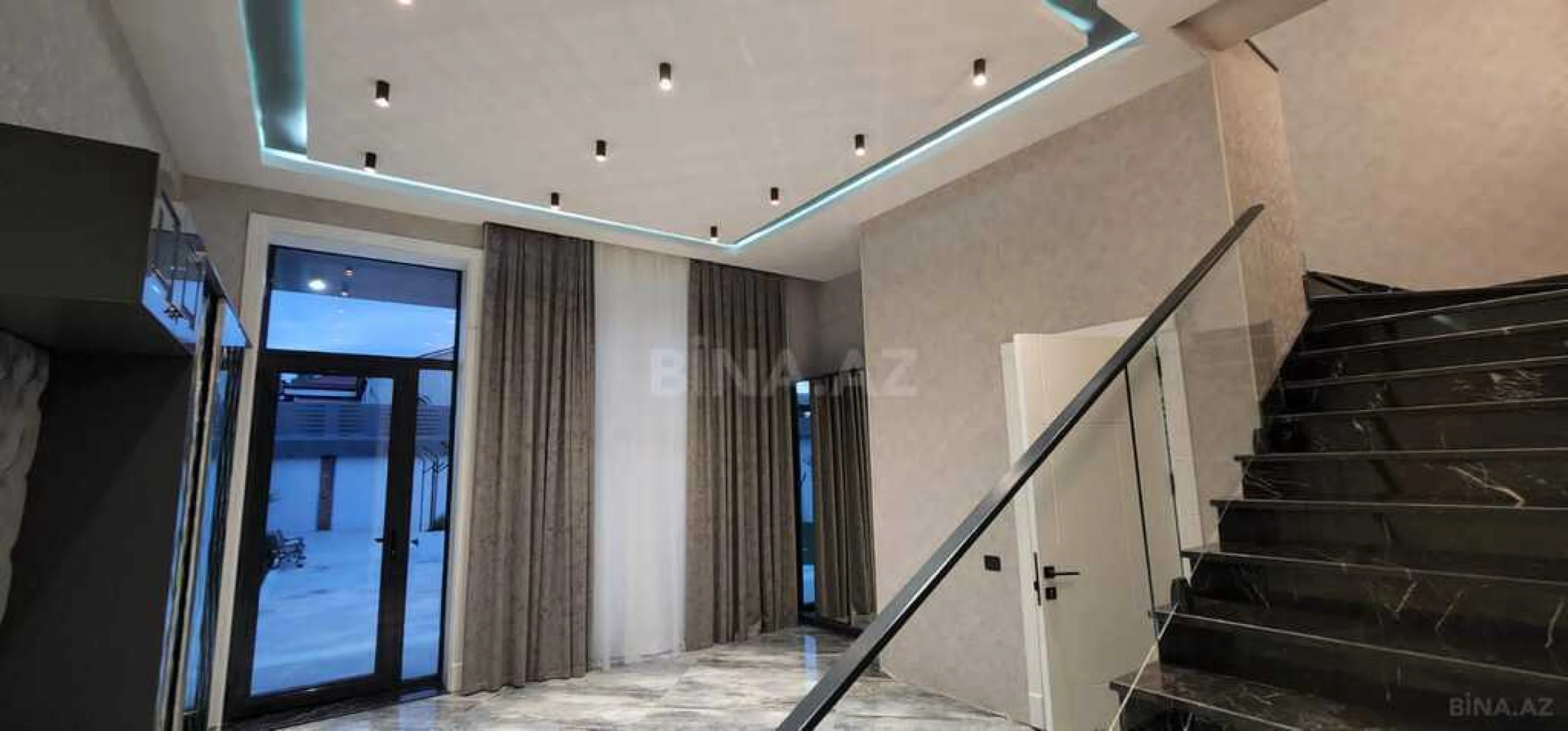 Satılır həyət evi 500 m²