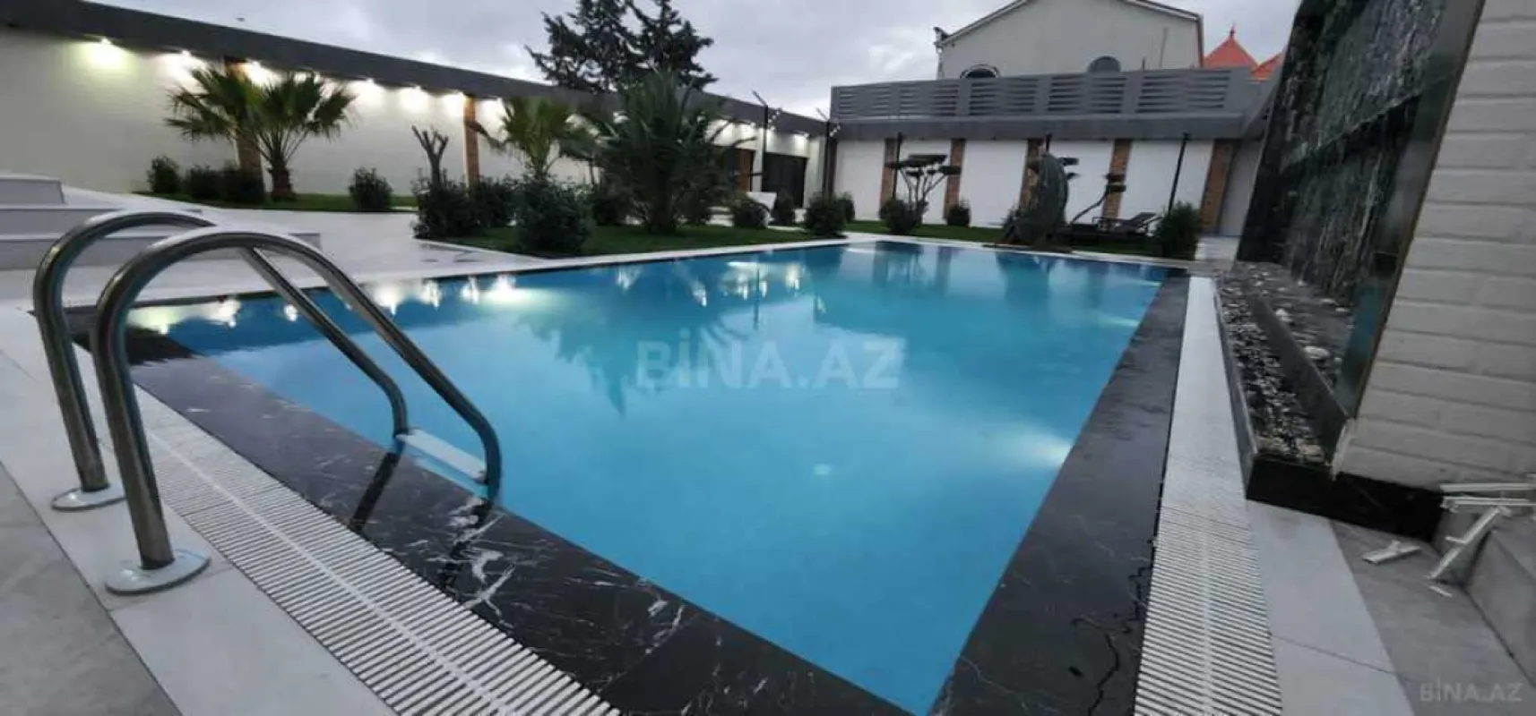 Satılır həyət evi 500 m²