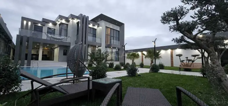 Satılır həyət evi 500 m²