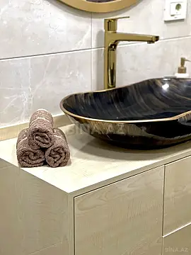 Kirayə verilir 2 otaqlı mənzil 85 m²