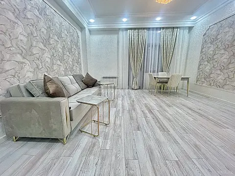 Kirayə verilir 2 otaqlı mənzil 85 m²