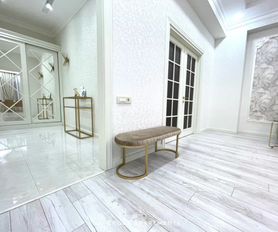 Kirayə verilir 2 otaqlı mənzil 85 m²