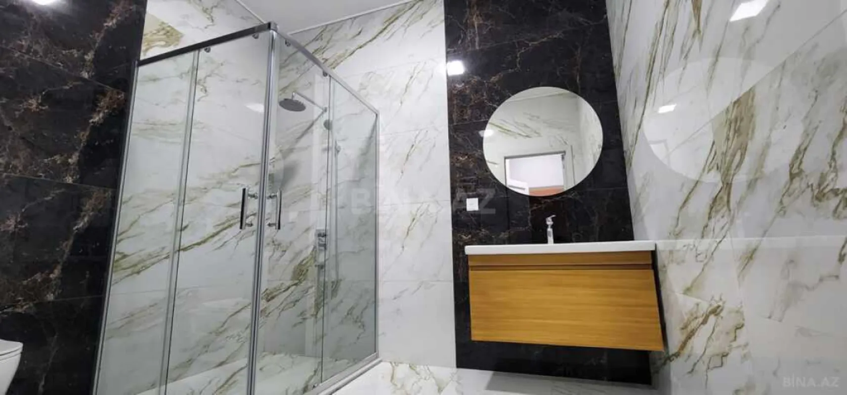 Satılır 7 otaqlı həyət evi 400 m²