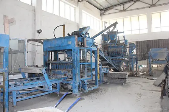 Satılır obyekt 1300 m²