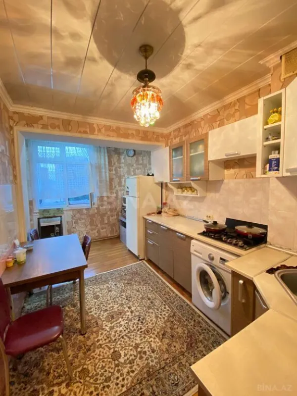 Satılır 3 otaqlı mənzil 105 m²