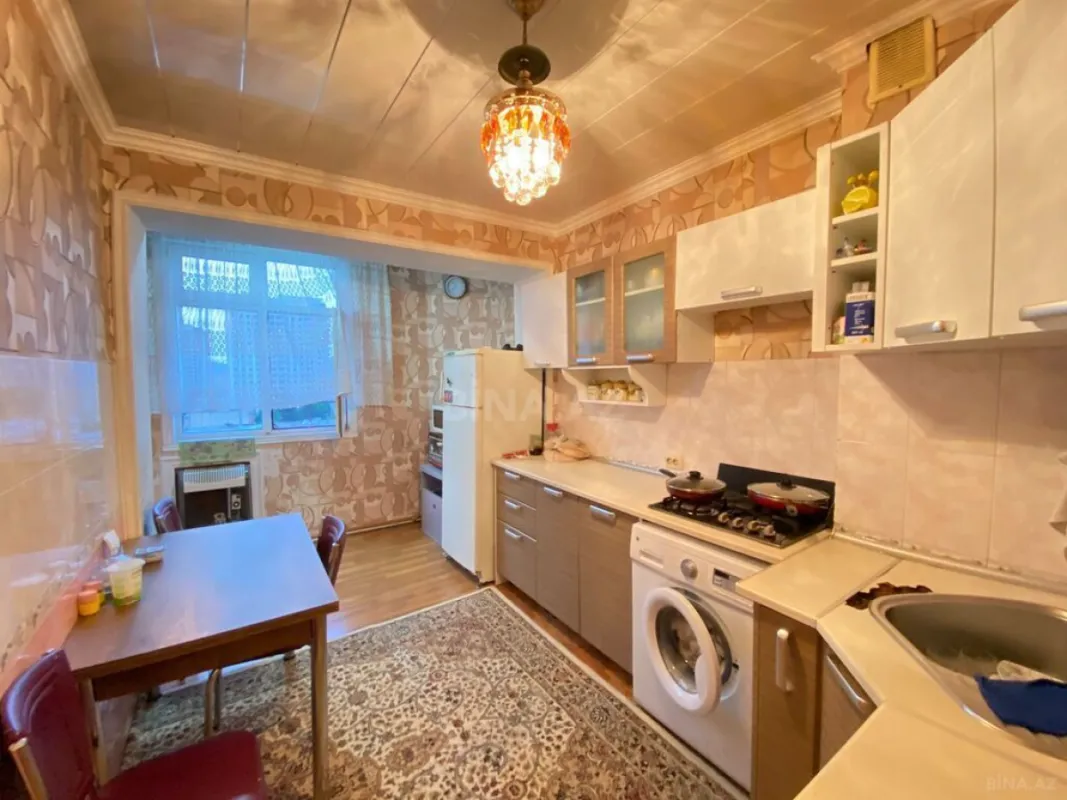 Satılır 3 otaqlı mənzil 105 m²