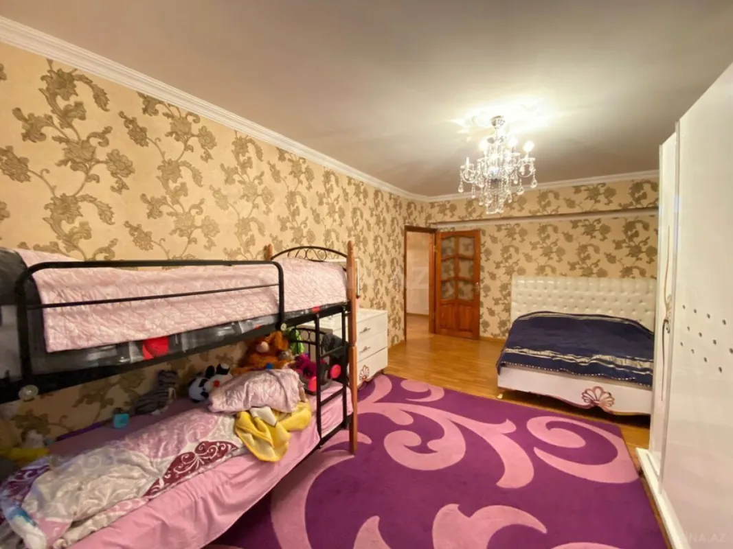 Satılır 3 otaqlı mənzil 105 m²