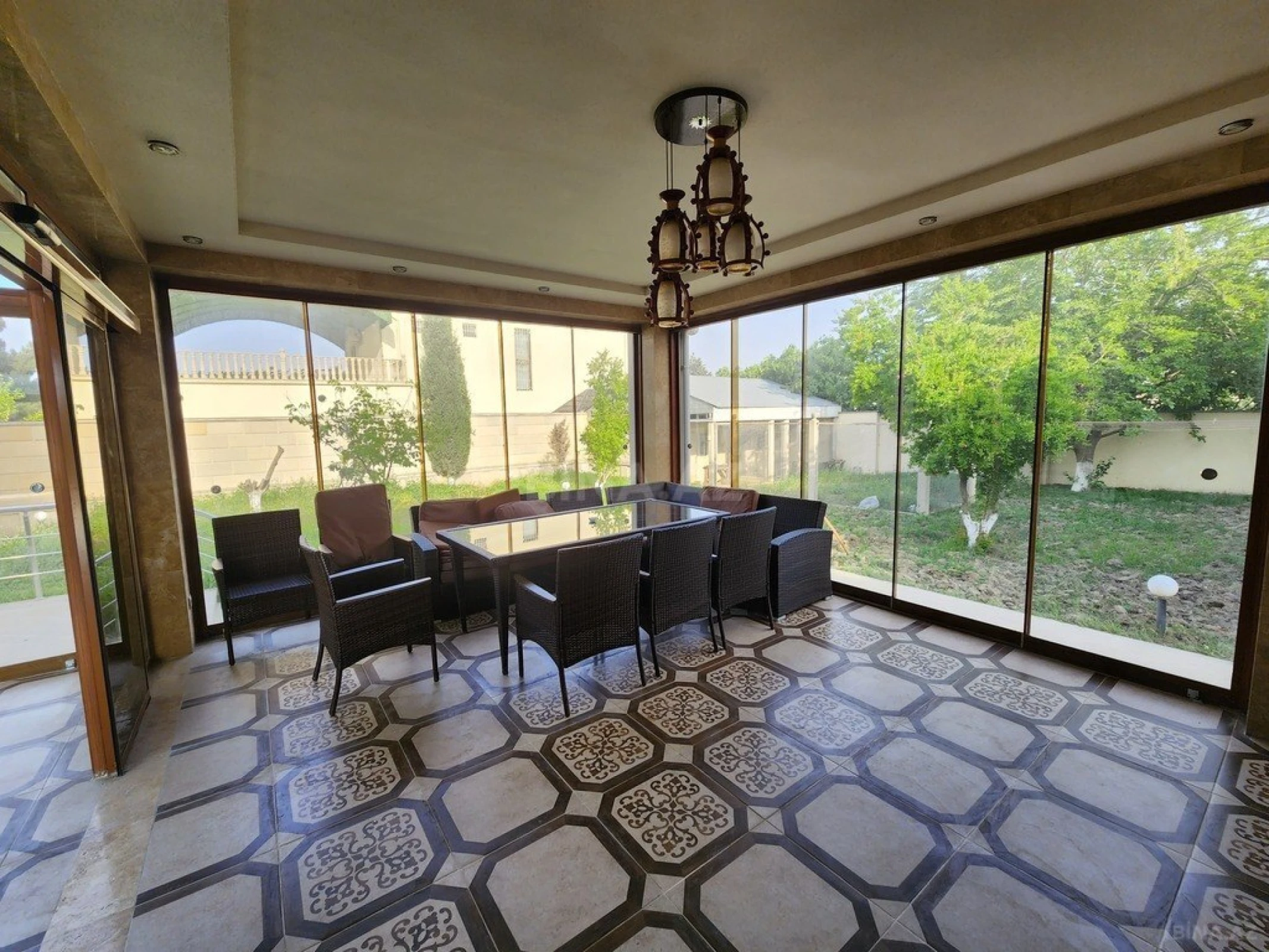 Kirayə verilir 4 otaqlı həyət evi 320 m²