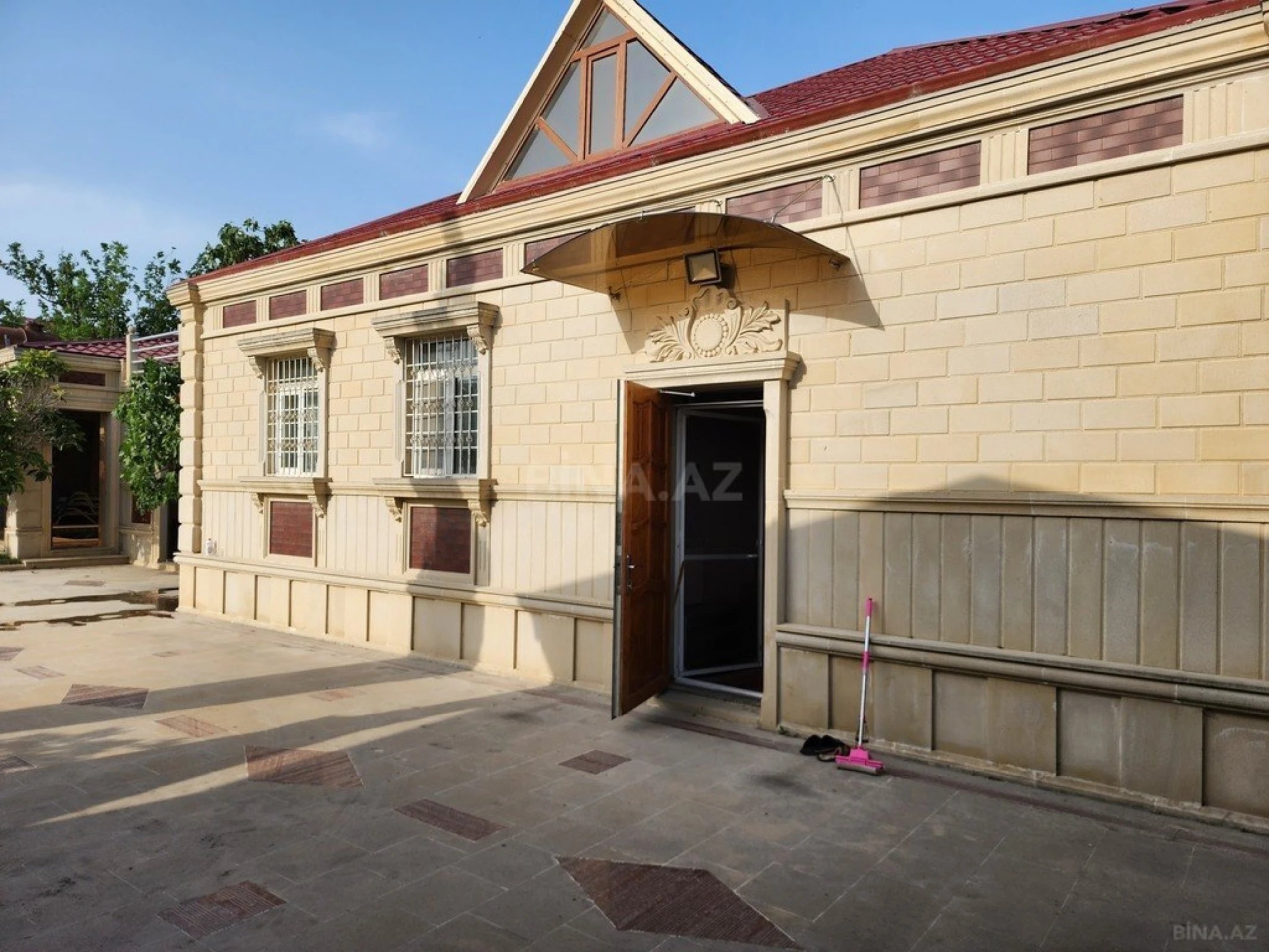 Kirayə verilir 4 otaqlı həyət evi 320 m²